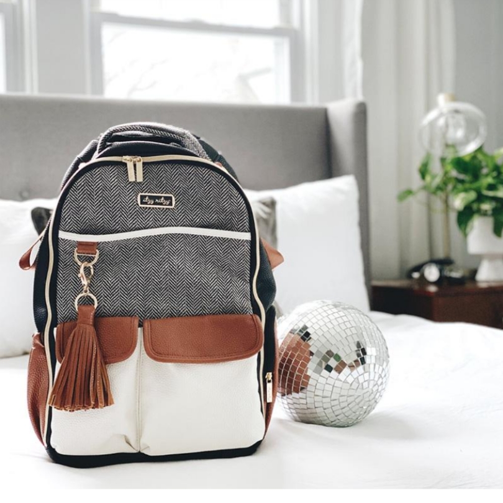 Itzy Ritzy Boss Backpack Diaper Bag LIKE NEW!!